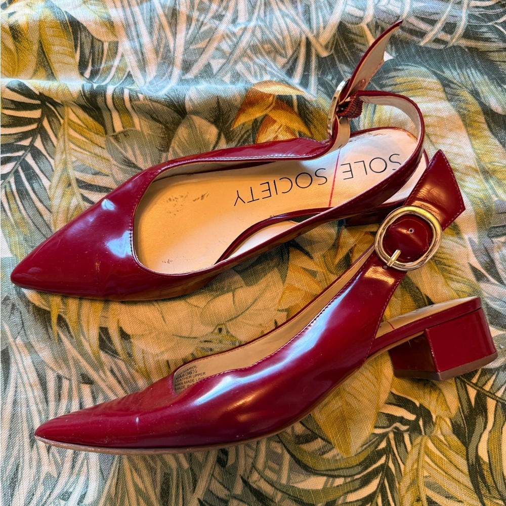 Sole Society Women's Burgundy Block Heels